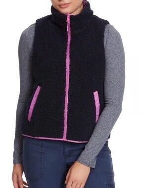 NWT Bass Outdoors Reversible Vest Pink Navy Blue Size Small